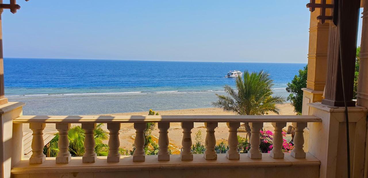 Luxury Seafront Pool Villa - 3 Stories & Roof Floor - All Master Bedrooms Hurghada Ngoại thất bức ảnh